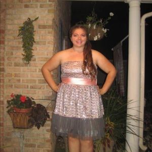 Sleeveless Formal Dress